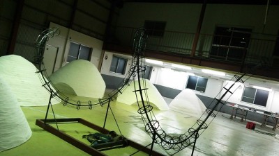 ダニエルオスト展　県庁前オブジェ