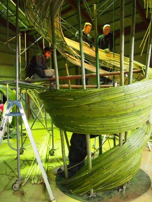 ダニエル・オスト展 宮崎神宮オブジェ