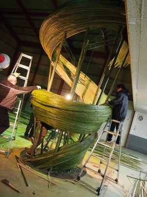 ダニエル・オスト展 宮崎神宮オブジェ