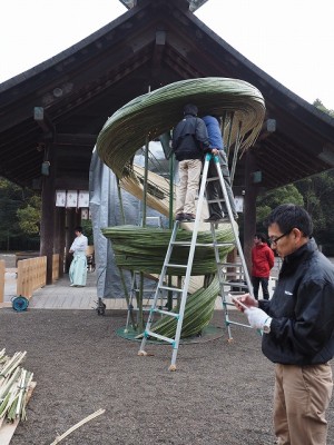 ダニエル・オスト展 宮崎神宮オブジェ