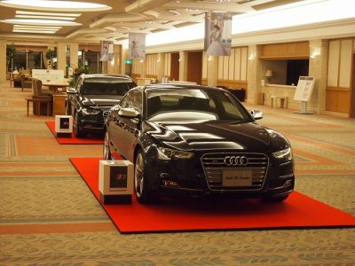 イベントサイン　車輌展示台