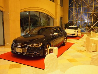イベントサイン　車輌展示台