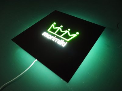 LED内照式アクリルサイン