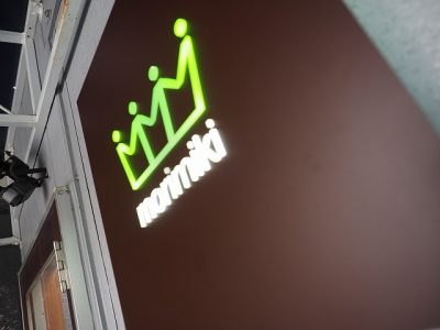 LED内照式アクリルサイン